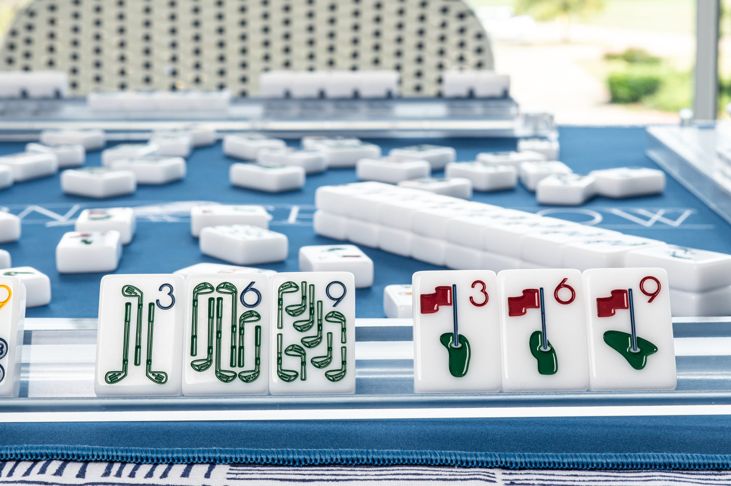 THE COUNTRY CLUB SET - MAHJONG TILES: WINNING WHITE