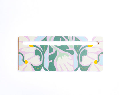 Funky Flowers Pastel Purple Line Marker™