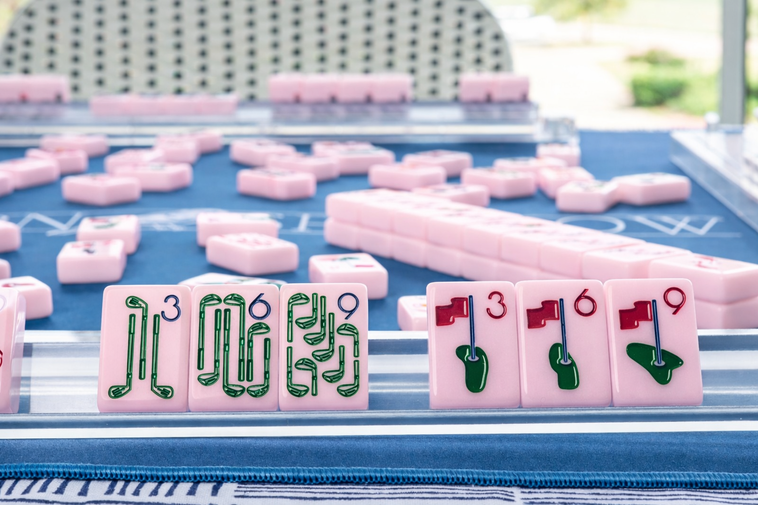 Pink golf-themed mahjong tiles limited edition luxury mahjong set