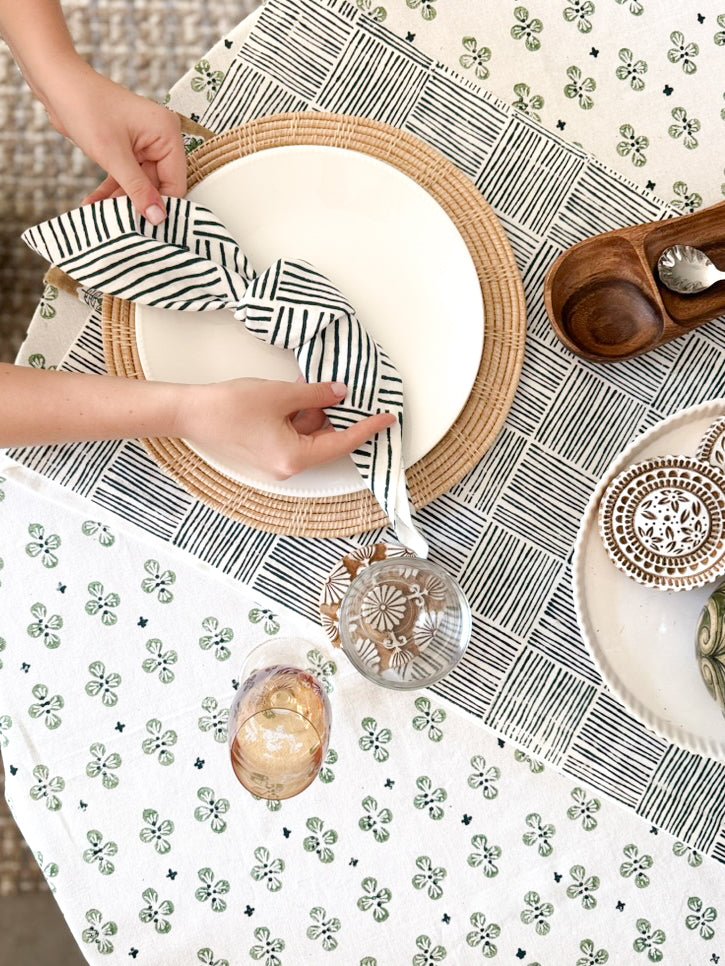 Table Throw (Ivory) - Dogwood - Sage